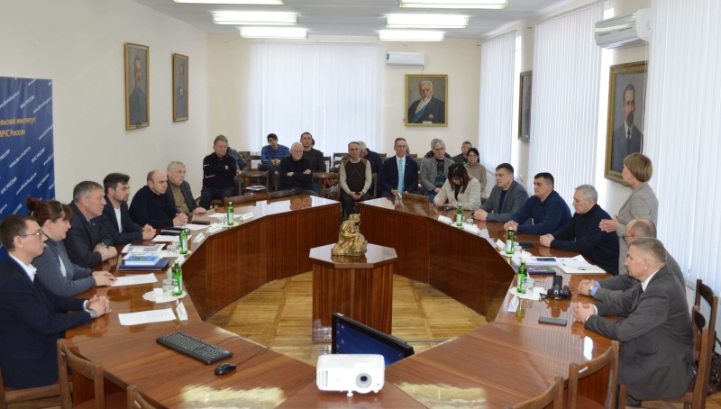 Рабочий визит делегации НОЦ «Кузбасс» в ФГКУ «НИИ «Респиратор»