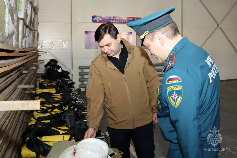 Заместитель главы МЧС России Роман Курынин совершил рабочую поездку в ДНР