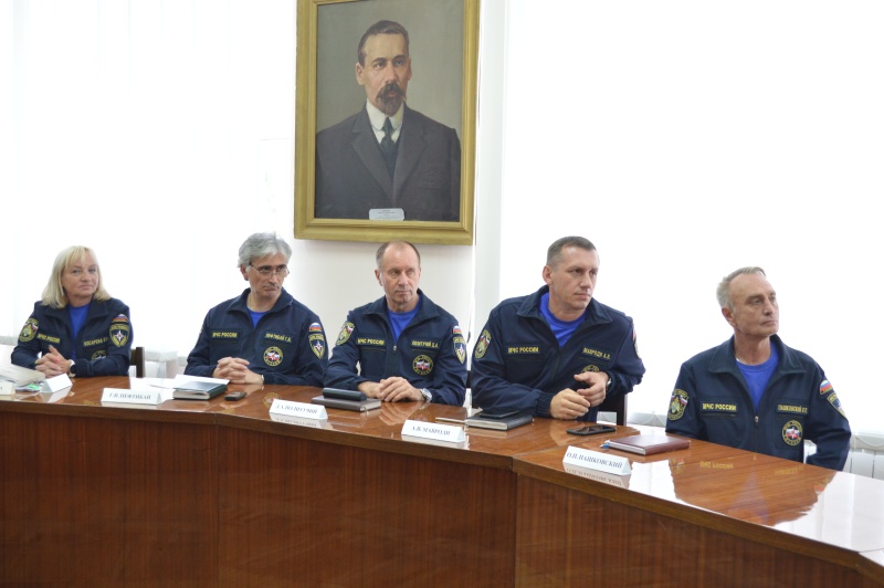 Торжественное собрание, посвященное Дню города и Дню шахтера