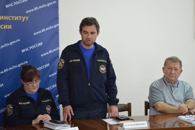 Торжественное собрание, посвященное Дню города и Дню шахтера